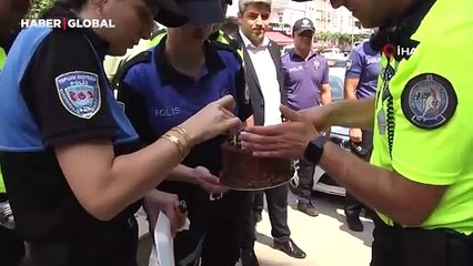 Meslektaşlarından kanser tedavisi gören arkadaşlarına duygulandıran sürpriz