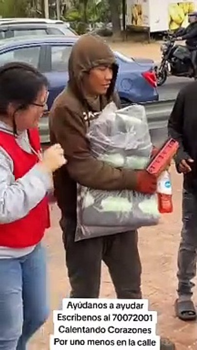 CALENTANDO CORAZONES POR UNO MENOS EN LA CALLE