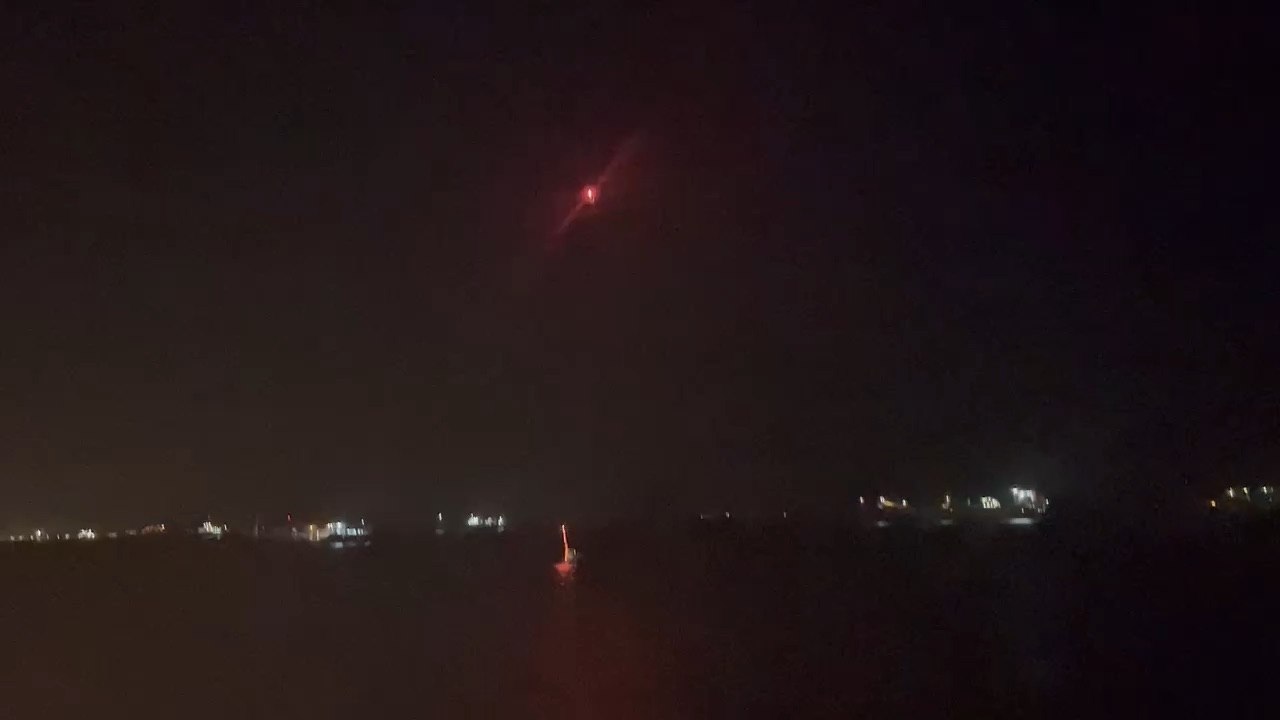 İstanbul Bogaza Havai Fişek Gosterisi