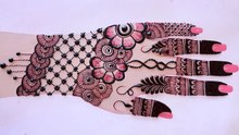 Stylish Mehndi Designs