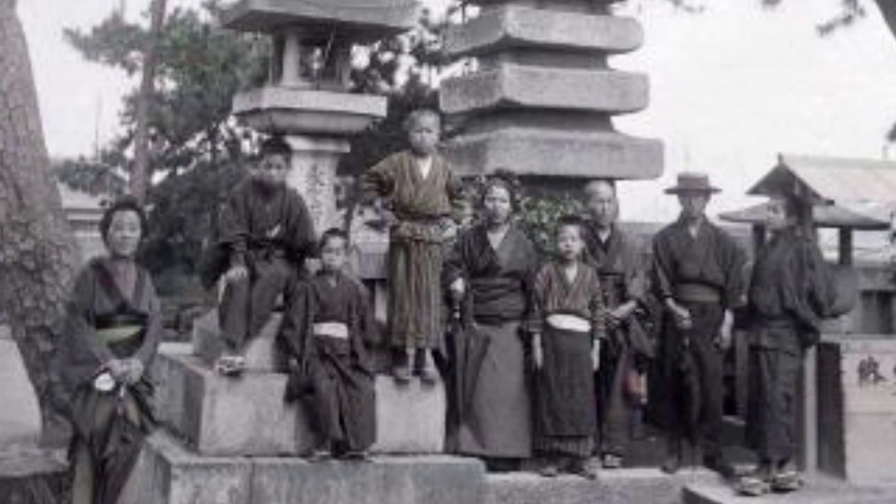 Le Japon que vous ne connaissez pas. Nombreux tumulus, site du principal quartier général de la période Heian.