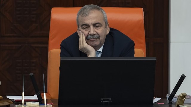 Sırrı Süreyya Önder: Böyle sıkıntılı yasa görmedim