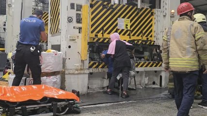 Korkunç! Baskı makinesine sıkışan eli koptu