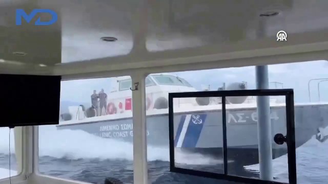 Gökçeada açıklarında avlanan balıkçının teknesine, Yunan Sahil Güvenlik botu tarafından hasar verildi