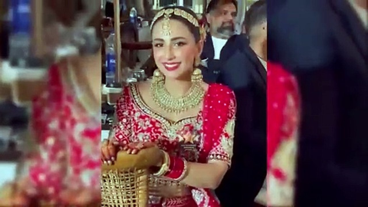 Hania Amir and Iqra Aziz in dance at Ushna Shah Wedding