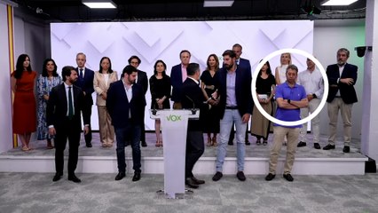 El lenguaje corporal del ya exvicepresidente valenciano Barrera deja entrever las discrepancias internas con Abascal