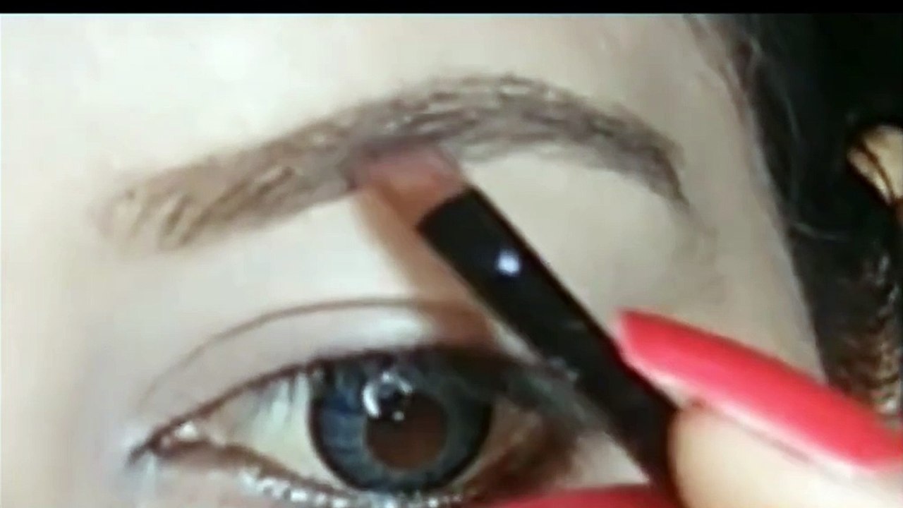 Black Smokey Eye Makeup Tutorial _ Perfect for Any Occasion