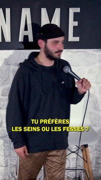 Un fetichiste des pieds dans la salle