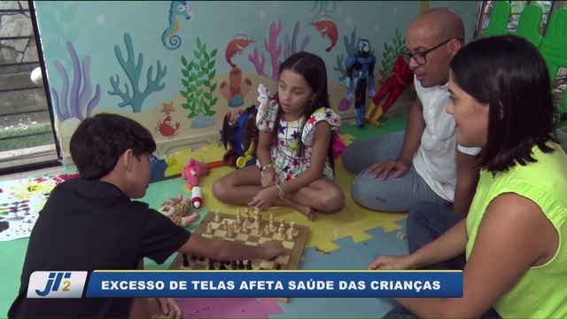 Excesso de telas afeta saúde das crianças