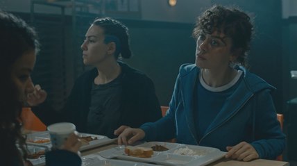 الفناء - الحلقة 74 مدبلجة بالعربية 🎬 | دراما مثيرة عن حياة دينيز في السجن