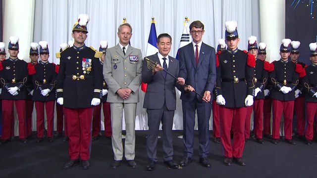 국방부 장관 한국, 자유세계 수호하는 방파제 역할 수행 / YTN
