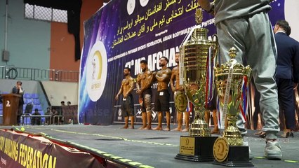Culturisme: Mr Afghanistan n'exhibe pas ses cuisses