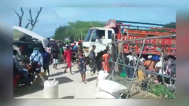 Viernes de mercado binacional en Pedernales Un fluido intercambio entre vendedores y compradores