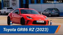 TOYOTA GR86 - Maniobra de esquiva (moose test) y eslalon | km77.com