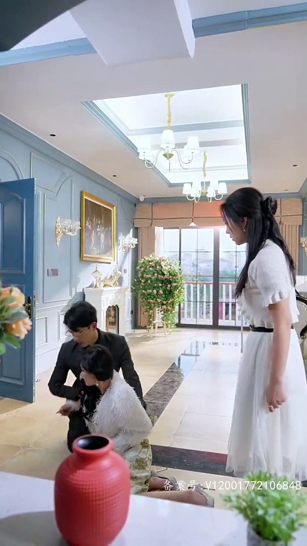 ⁣【热门短剧】 彩彩云 《回家的诱惑之前妻做女王》 (上)