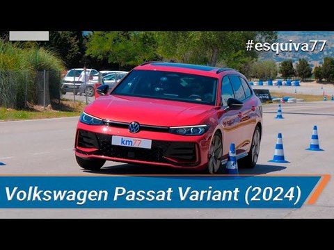 Volkswagen Passat Variant 2024 - Maniobra de esquiva (moose test) y eslalon | km77.com