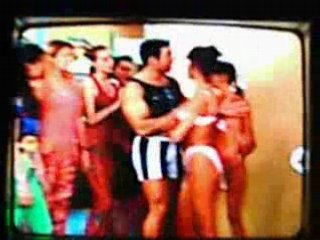 Vidéo filles d'a côté gérard est un homme