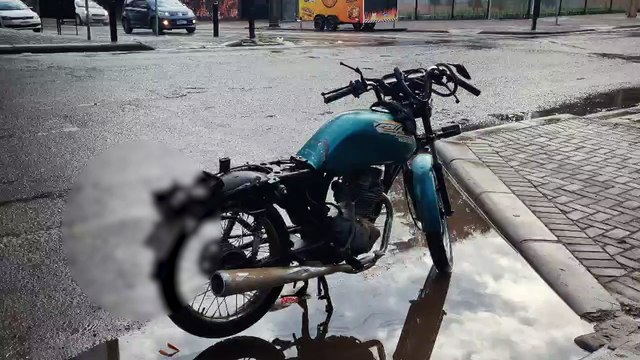 Motociclista fica ferido em acidente na Rua Paraná