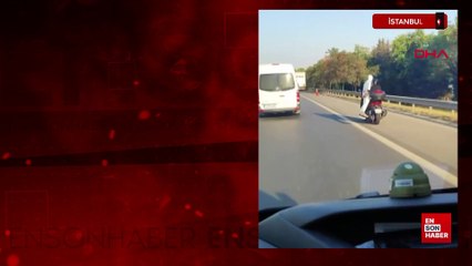 Sultanbeyli TEM Otoyolu’nda motosikletle cansız manken taşıdı
