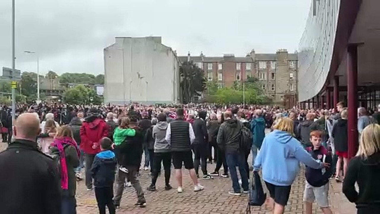 Hearts v Leyton Orient