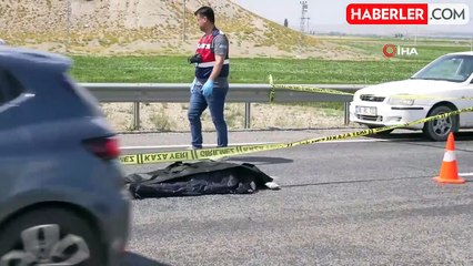 Otomobil takla atıp karşı şeride geçti: 2 ölü 2 yaralı