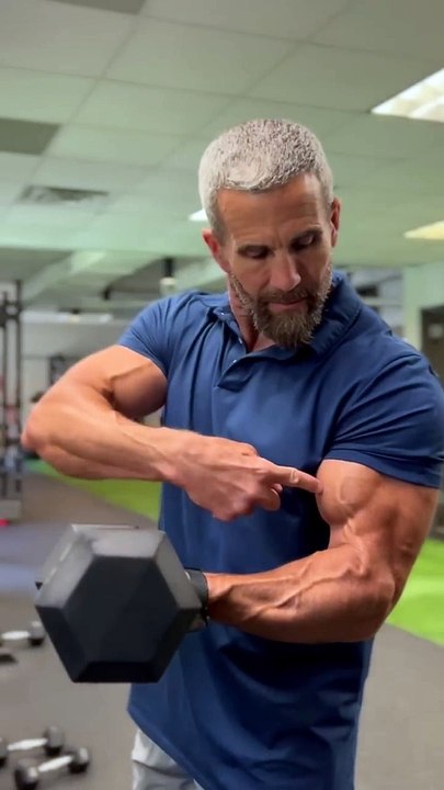 3 Moves to Build Bigger Biceps, even in a Polo Shirt