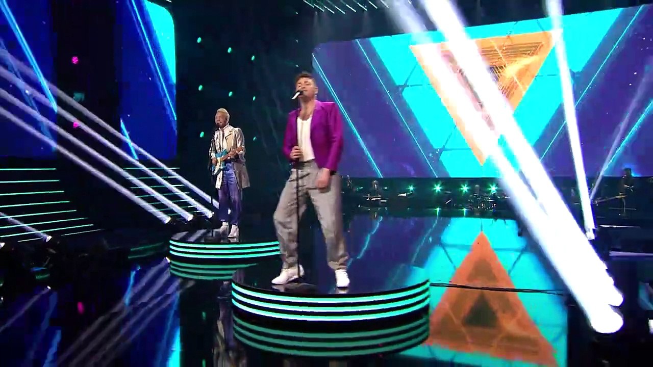 Fyr & Flamme - 'Øve os på hinanden' | Dansk Melodi Grand Prix 2021 | DR