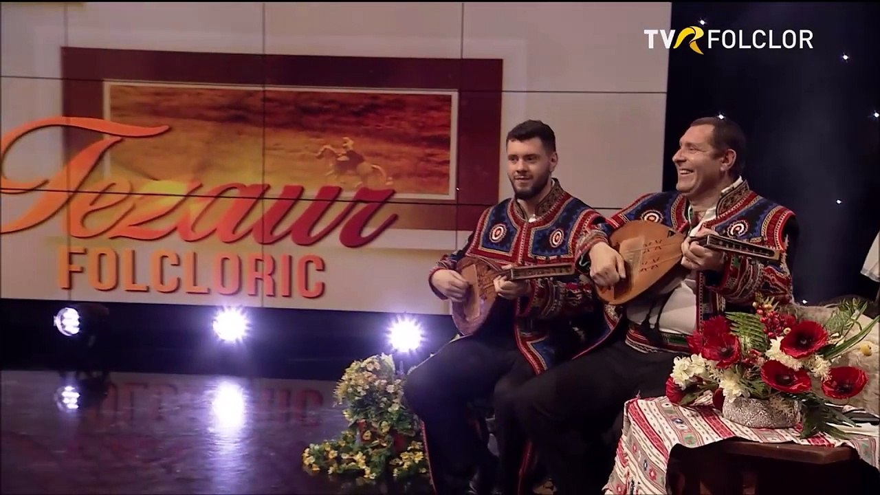 Adriana Deaconu - Cine trece pe campie (Tezaur folcloric - TVR)