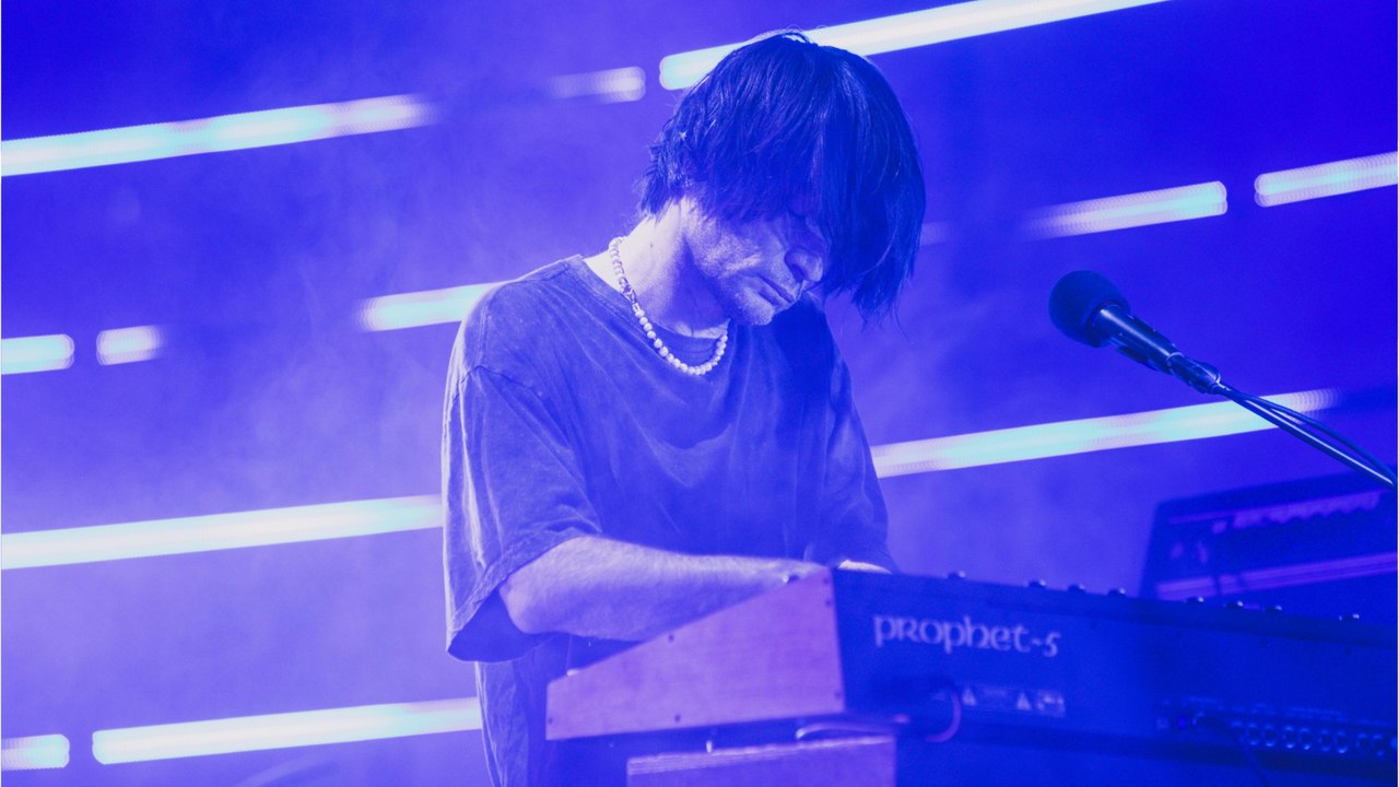 Voici - Jonny Greenwood : le guitariste de Radiohead hospitalisé en soins intensifs