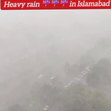 Heavy rain ️️️️️️ in Rawalpindi punjab Pakistan wonderful weather in Punjab traditional city of Pakistan beautiful view and good weather very traditional and good apna Punjab India and Pakistan punjab dey sheher full enjoy in Rain today weath