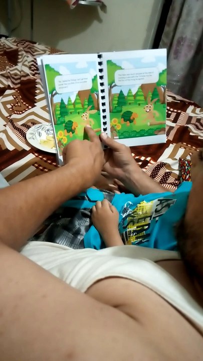 Rabit and Turtle story telling