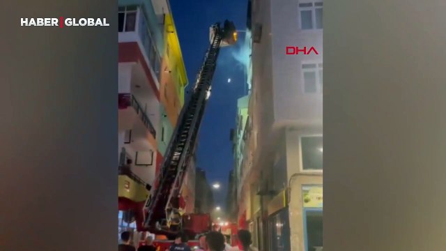 Buzdolabı peş peşe bomba gibi patladı: Büyük panik