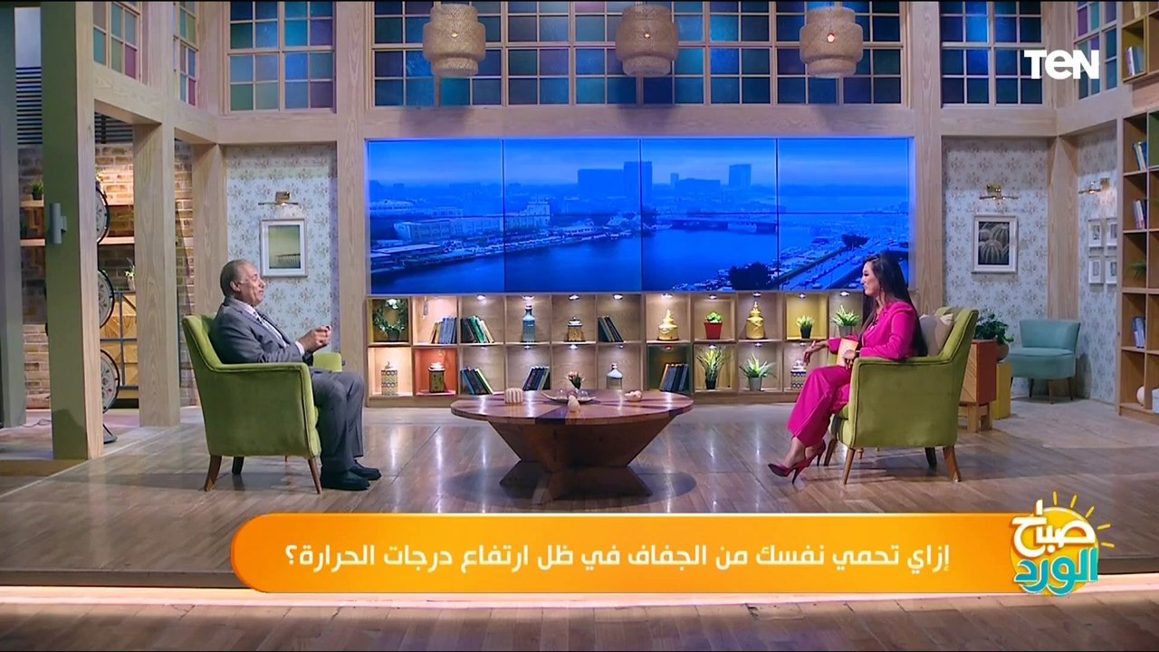 أخصائي تغذية علاجية يوضح نسبة المياه التي يحتاجها والمشروبات التي يجب تناولها فى موجة الحر الشديد