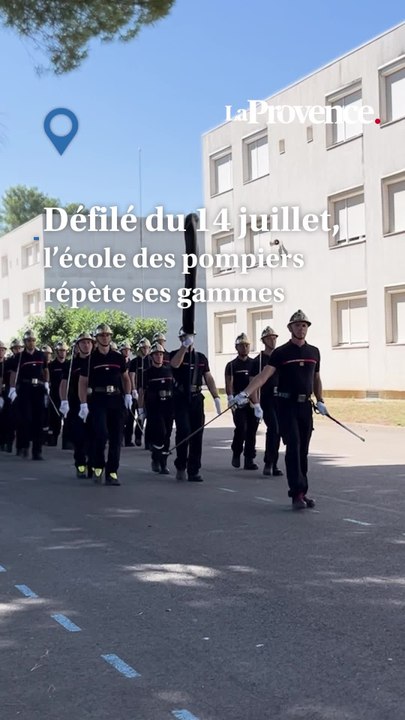 L'école des pompiers à Aix-en-Provence se prépare pour le défilé du 14-Juillet