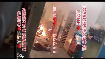 Su Tik Tok i filmati delle rivolte dal carcere di Torino