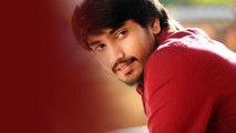 Raj Tarun కెరీర్ లో ఎన్నో ఒడిదుడుకులు.. ఆత్మహత్య వరకు.. కాపాడింది ఆ నటుడే...| Oneindia Telugu