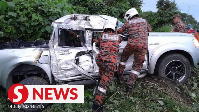 Senior citizen driving 4WD dies after crashing into parked lorry