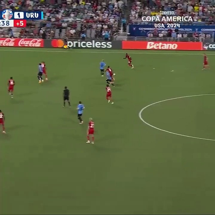 Luis Suarez with another classic moment for Uruguay in his legendary career