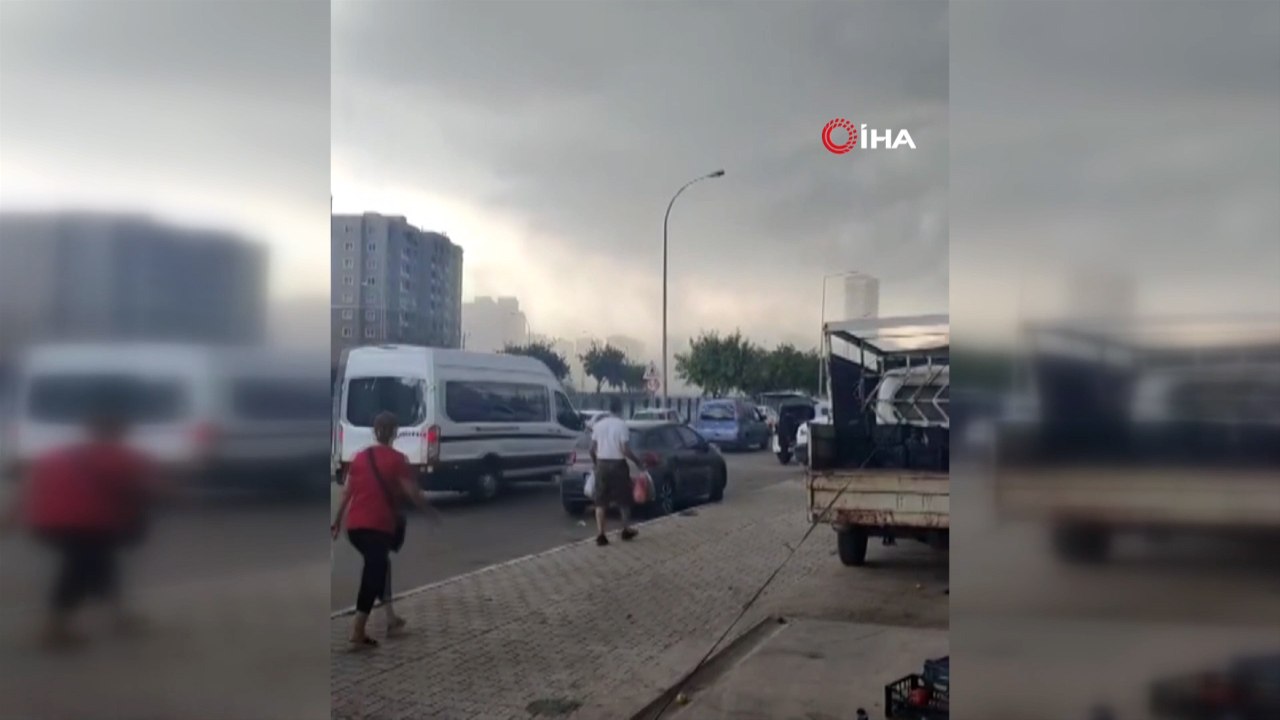 Adana'da şiddetli yağmur ve rüzgar etkili oldu