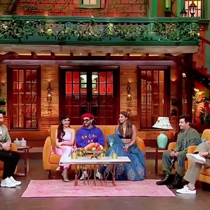 Circus movie promotion scene