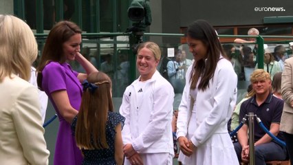 في ثاني ظهور لها منذ تشخيص إصابتها السرطان.. أميرة ويلز تتألق بالأرجواني في نهائي ويمبلدون