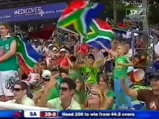 Herschelle Gibbs against New Zealand