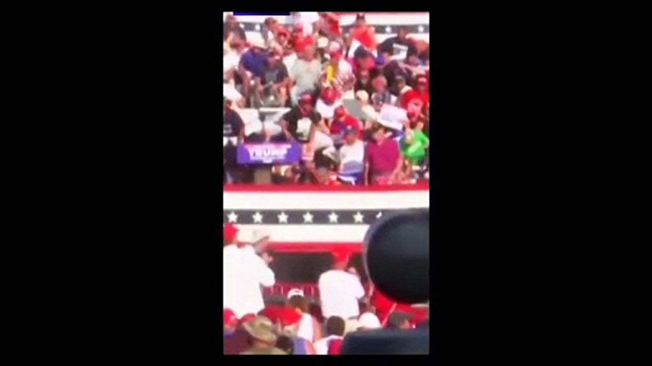 The moment Donald Trump was shot during rally campaign