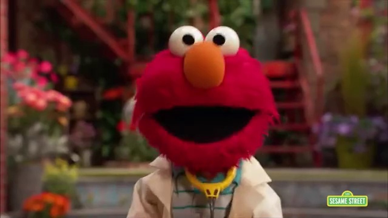 Elmo and Abby Play Boo Boo Busters! | THREE Sesame Street Full Episodes ...