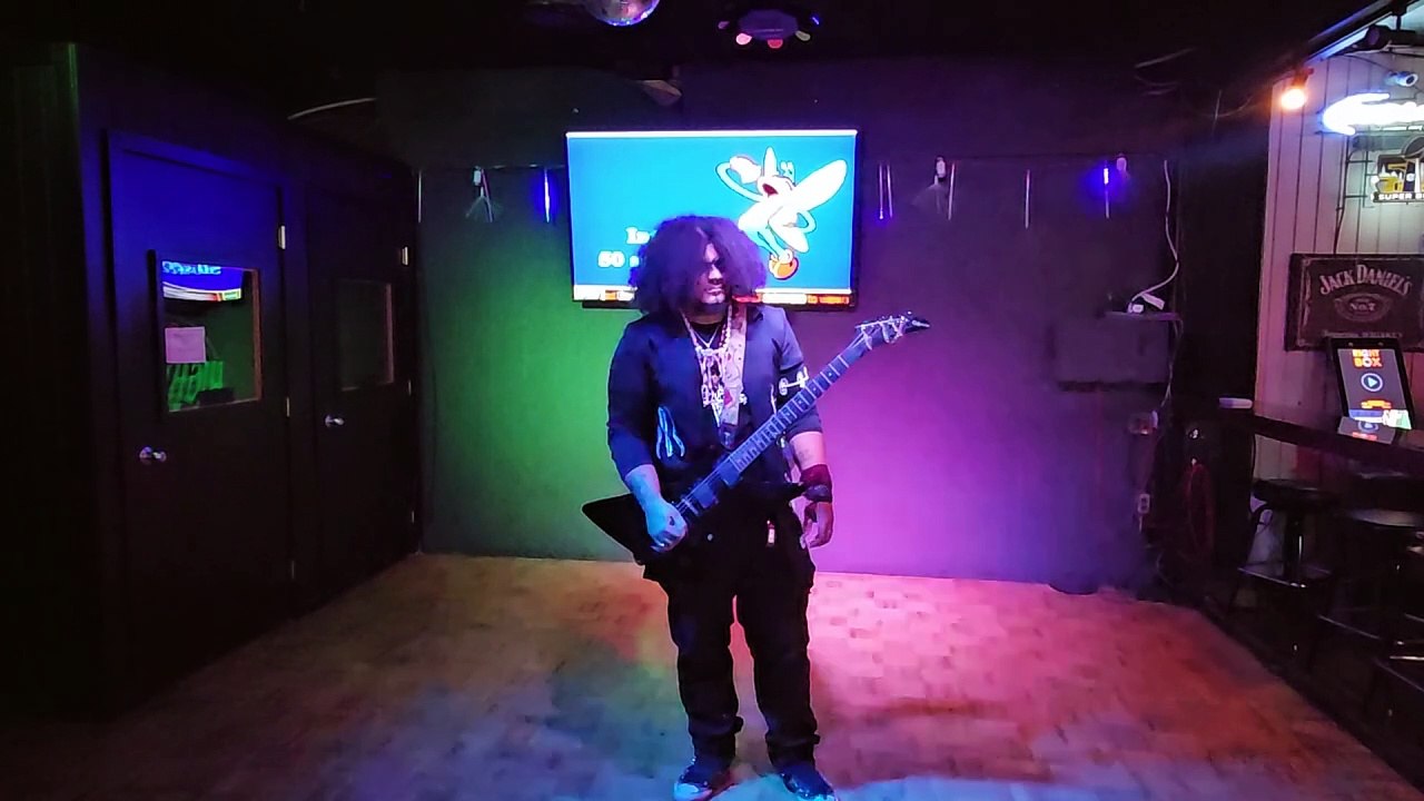 SYSTEM OF A DOWN - TOXICITY (GUITAR COVER PERFORMED AT THE HIGHLANDER)