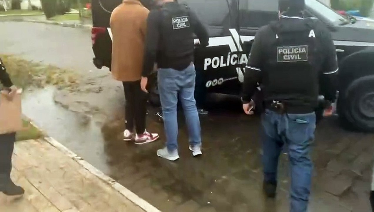 Vídeo mostra Nego Di sendo preso