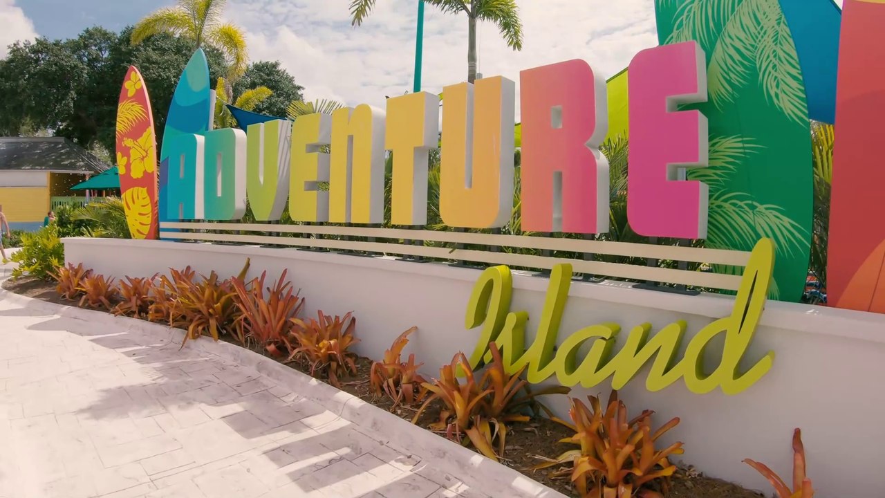 Adventure Island Water Park (Tampa, FL) - Guided Walking Tour - 4K Travel VLOG & Review
