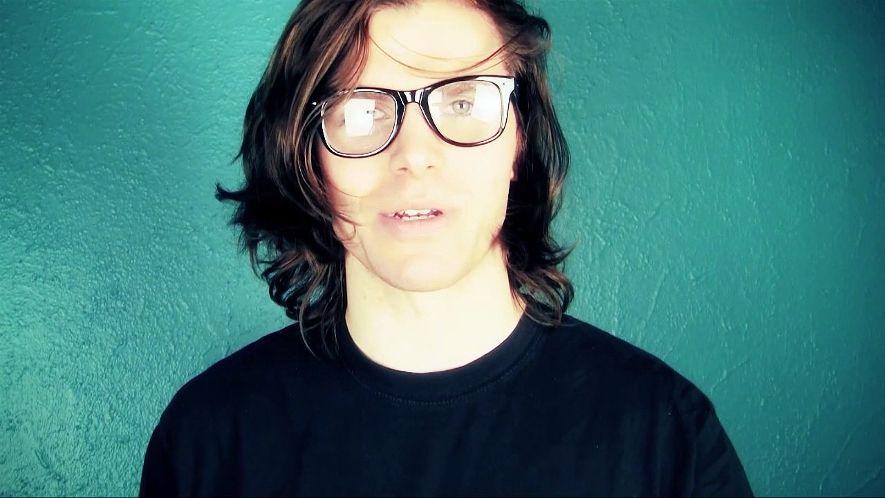 Onision Points Out How Impossible The Baseless Rumors About Him Are