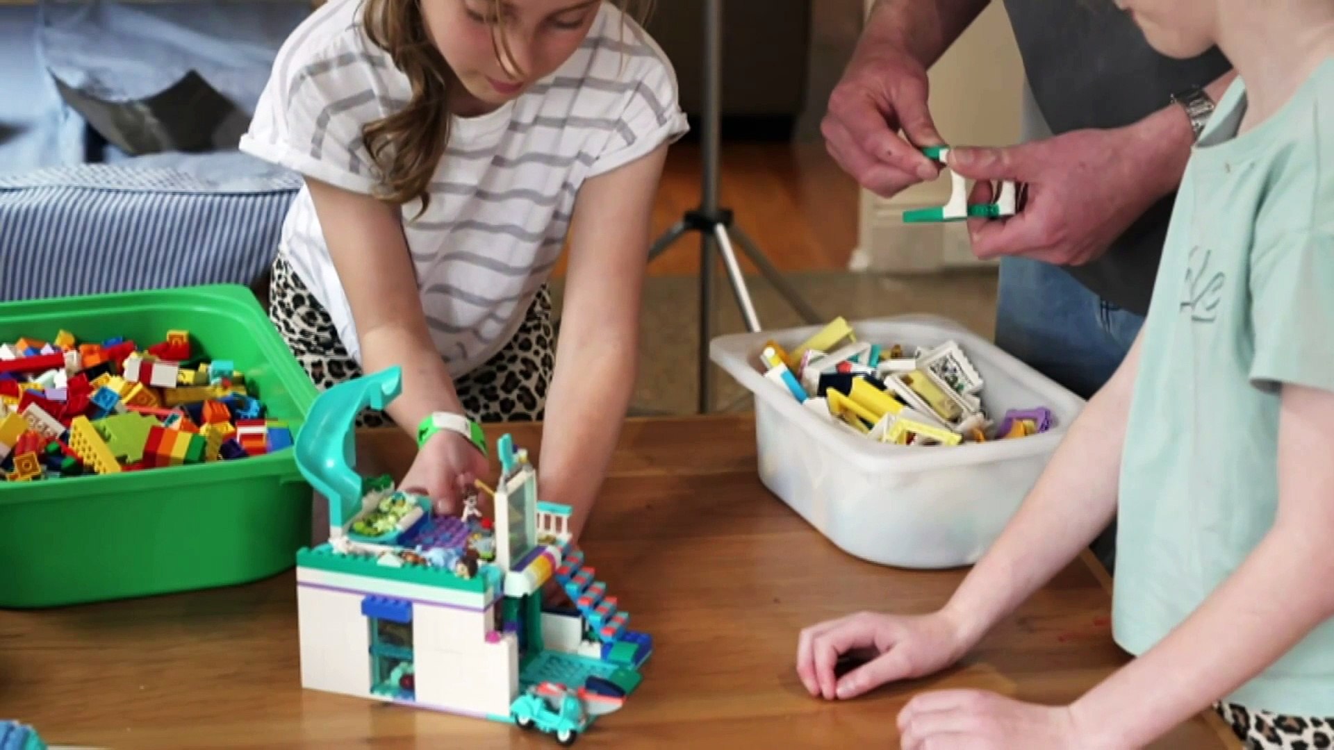 ⁣Foster carers in Victoria leaving system due to rising costs and red tape, child welfare advocates c