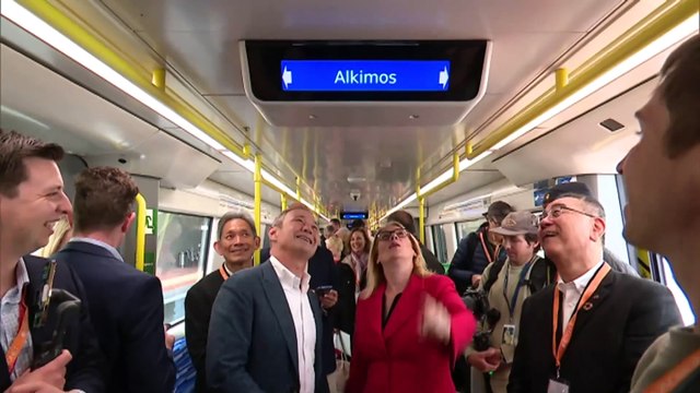 WA government hails Yanchep train extension 'spectacular project' despite cost, time blow-outs